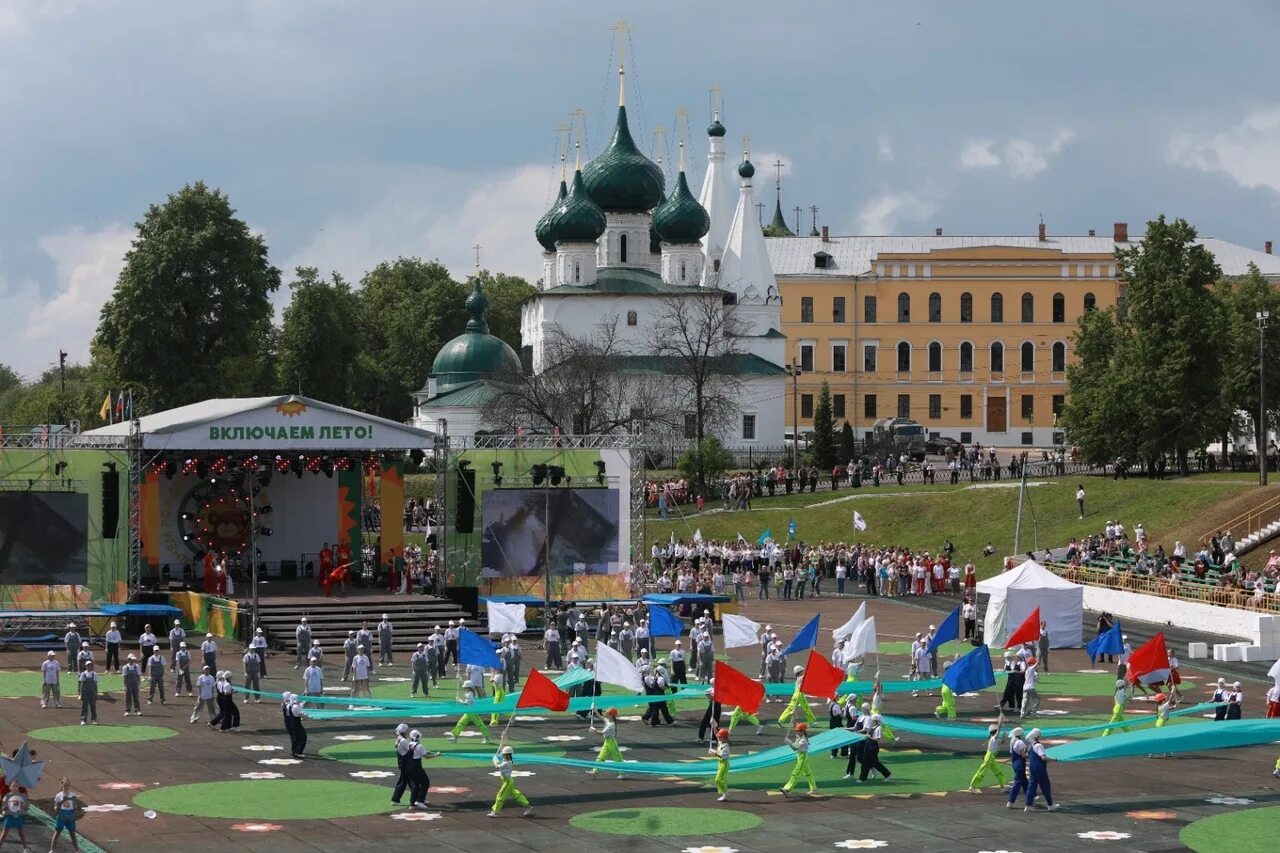 День г ярославля. Ярославль стадион. День города в Ярославле на стадионе Спартаковец. Ярославль наши дни. День города Ярославль 2023.