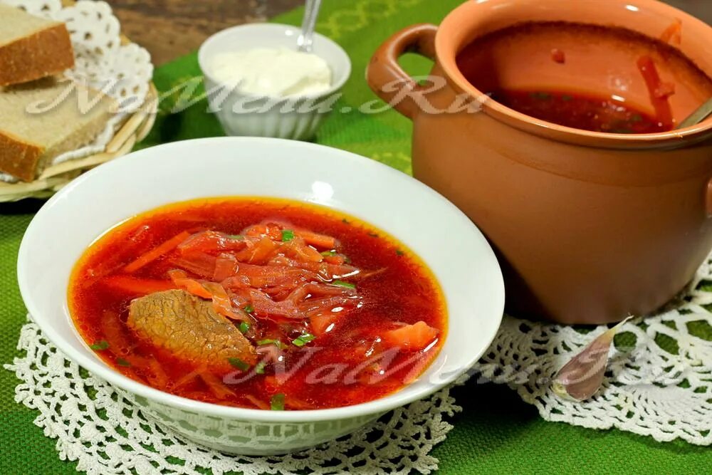 борщ в горшочке в духовке. борщ боярский в горшочках. борщ в горшочке. борщ в горшочке в духовке. борщ в глиняном горшке в духовке.