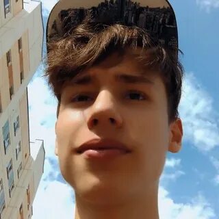 Владиславов фамилия