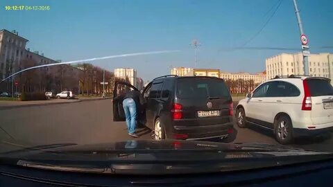 Водитель подрезал