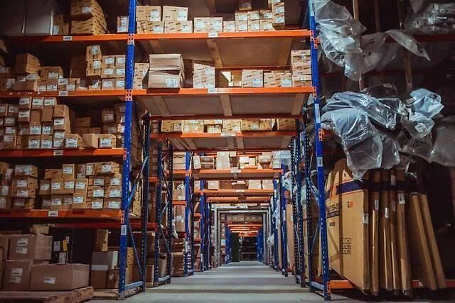 Sklad autotrade. Склад водокомфорт апаринки. Склад. Автотрейд красноярск. Запчасти.