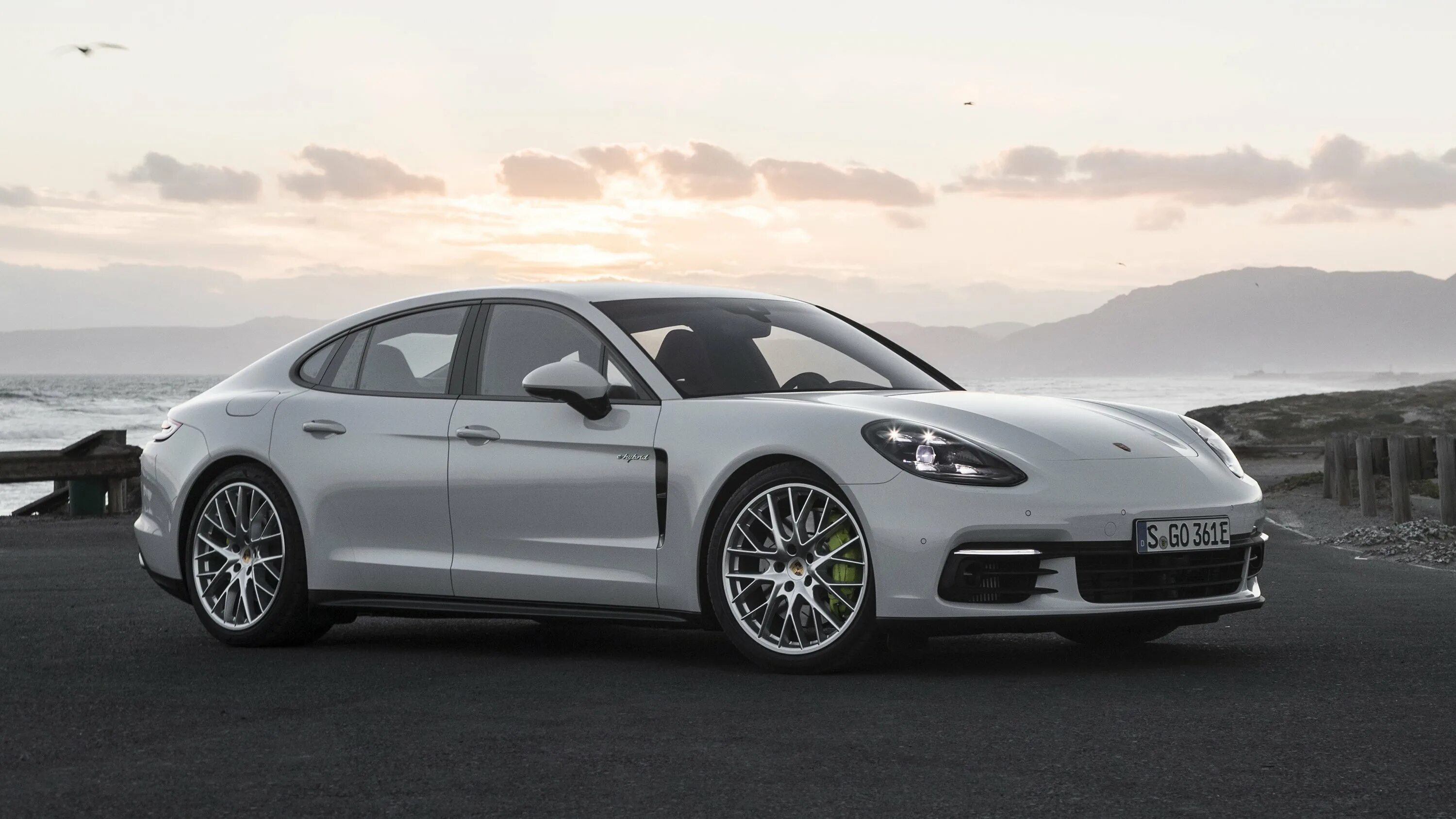 Порше панамера 2023 цена. Porsche Panamera 2023. Porsche Panamera Turbo s 2023. Porsche Panamera 4. Порше Панамера 2016.