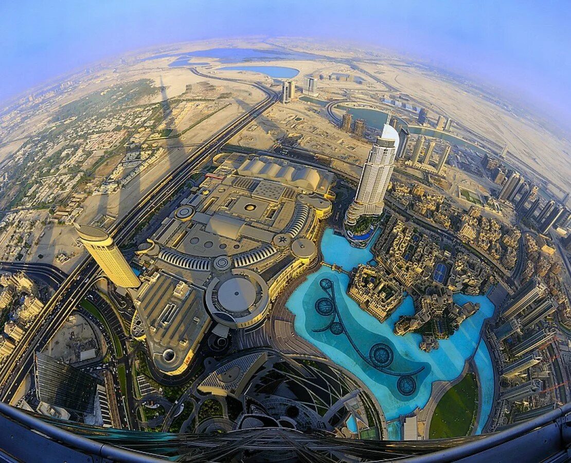 Башня Бурдж Халифа в Дубае. Вид с Бурдж-Халифа в Дубае. Бурдж-Халифа Дубай вид сверху. Вид из Бурдж-Халифа Дубай.