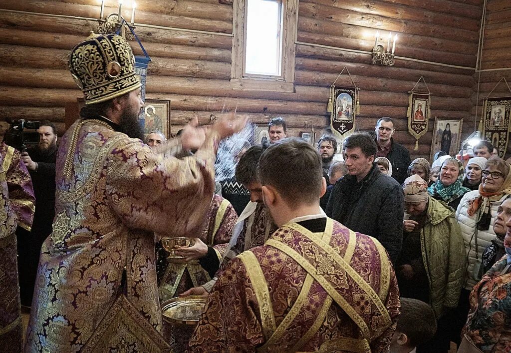 сегодня служилась литургия