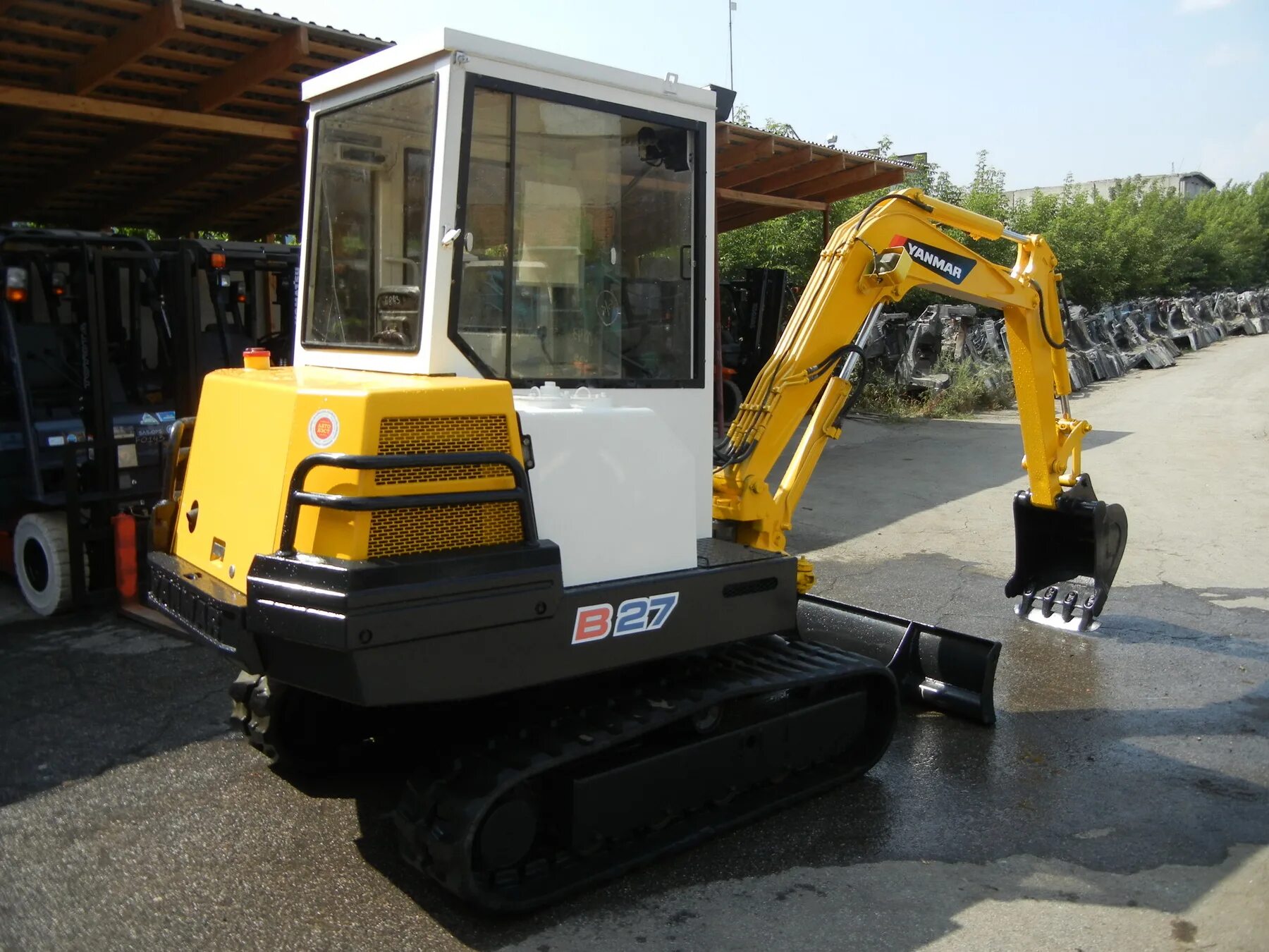 Мини янмар. Экскаватор yanmar b27. мини экскаватор yanmar b2u. мини-экскаватор yanmar b3-5, 2004. экскаватор yanmar 340.