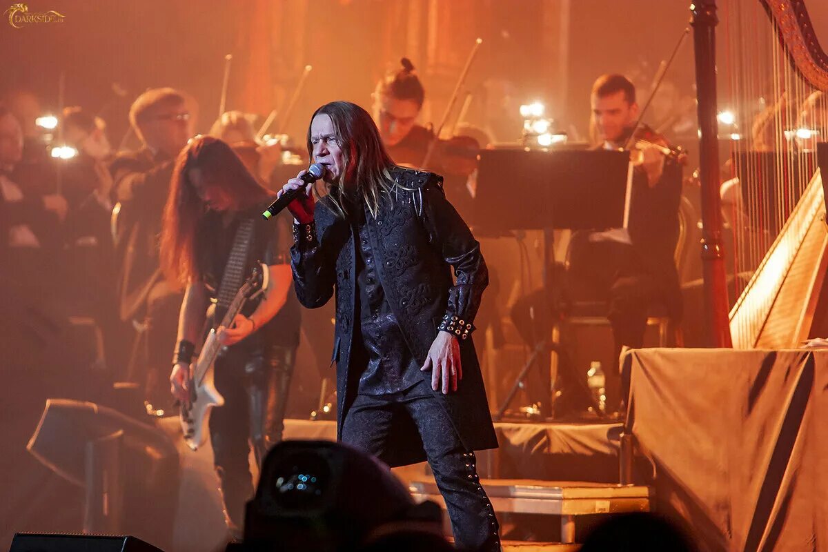 Аккорды для гитары песни. Ария валерий кипелов 2002. Осколок льда ария ноты для пианино. Гражданская оборона ненавижу красный цвет. Я люблю и ненавижу тебя ария.