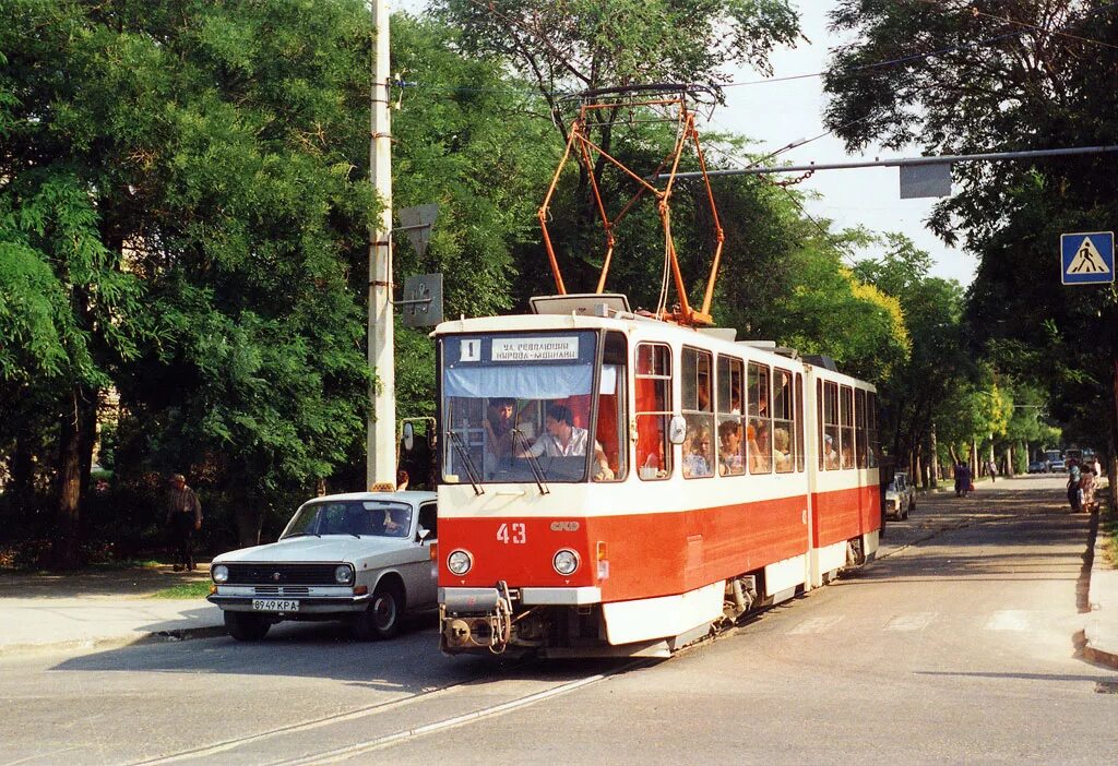 Евпатория трамвай депо. Паз новый автобус в евпатории. Мой транспорт евпатория. Евпатория трамвай 1990. Евпатория транспорт.