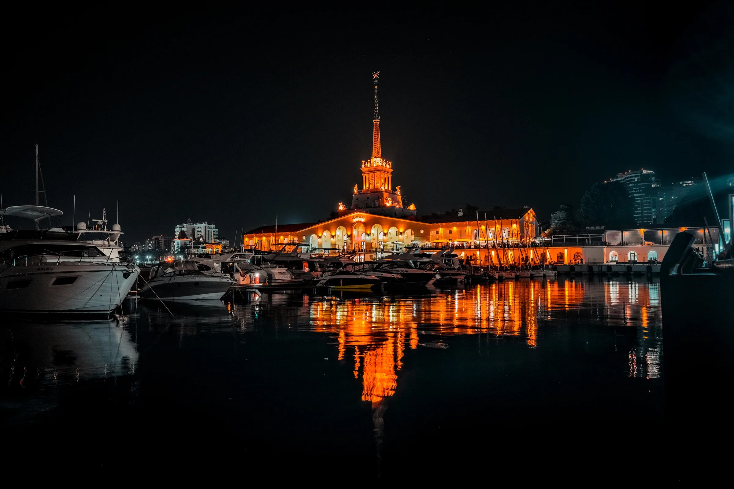 Морской порт ночью. Морпорт сочи. морской порт сочи. морпорт сочи фото. морской порт сочи зимой.