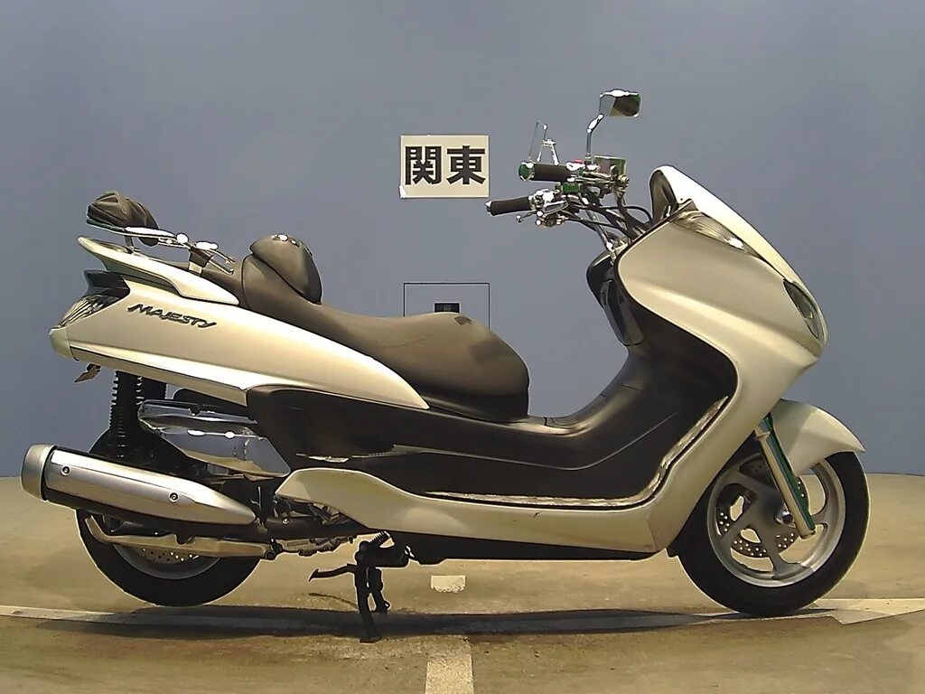 Скутер джета. Макси скутер 800 кубов. макси скутер sachs quattrocento 400cc. итальянский макси скутер 1000куб. макси-скутер bikeland.