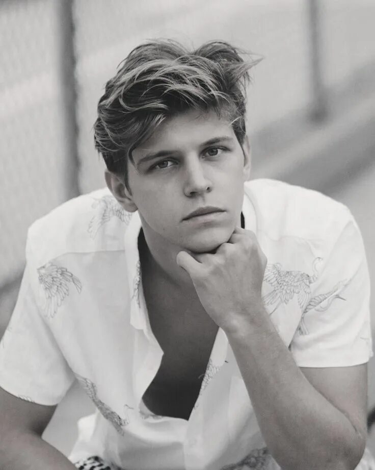 Мистер нейт. Matthieu lange. Jordan elias. Justin crichlow. Nate donaghy фото.