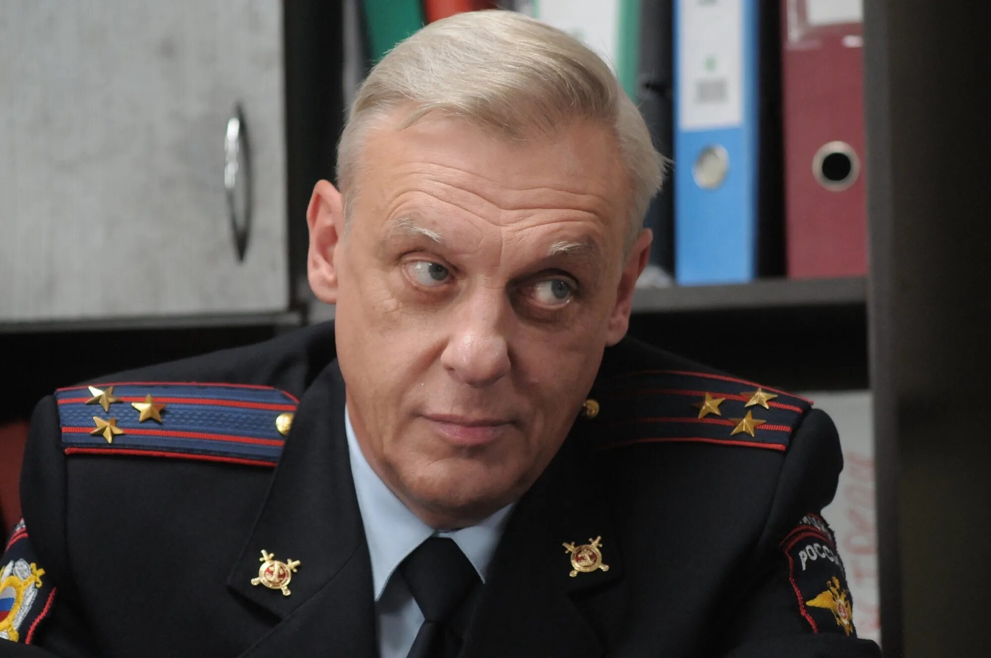 Найти улицы разбитых фонарей. Сериал менты улицы разбитых фонарей. улицы разбитых фо нароей. улицы разбитых фонарей 1. улицы разбитых фонарей сер.