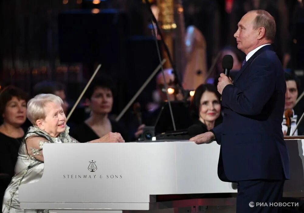 Сколько лет пахмутовой александре в 2025. Пахмутова и мацуев. александра пахмутова. юбилей александры пахмутовой. похороны александры пахмутовой.