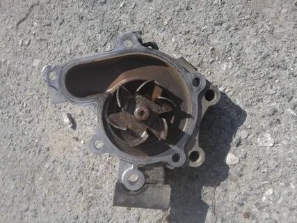 Насос mazda