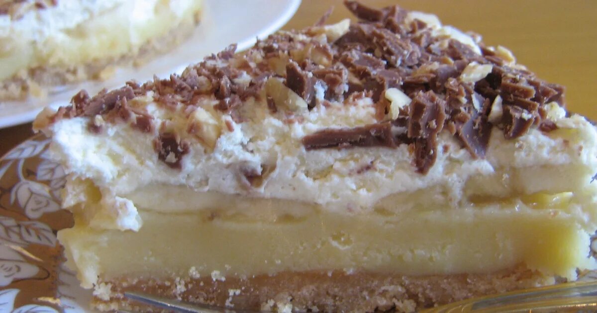 Банановый пирог в духовке. Вкусный пирог с бананами. Пирог с бананом в духовке. Банановый пирог со. Банановый пирог.