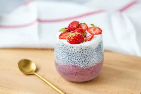 Рецепт десерта с чиа и молоком