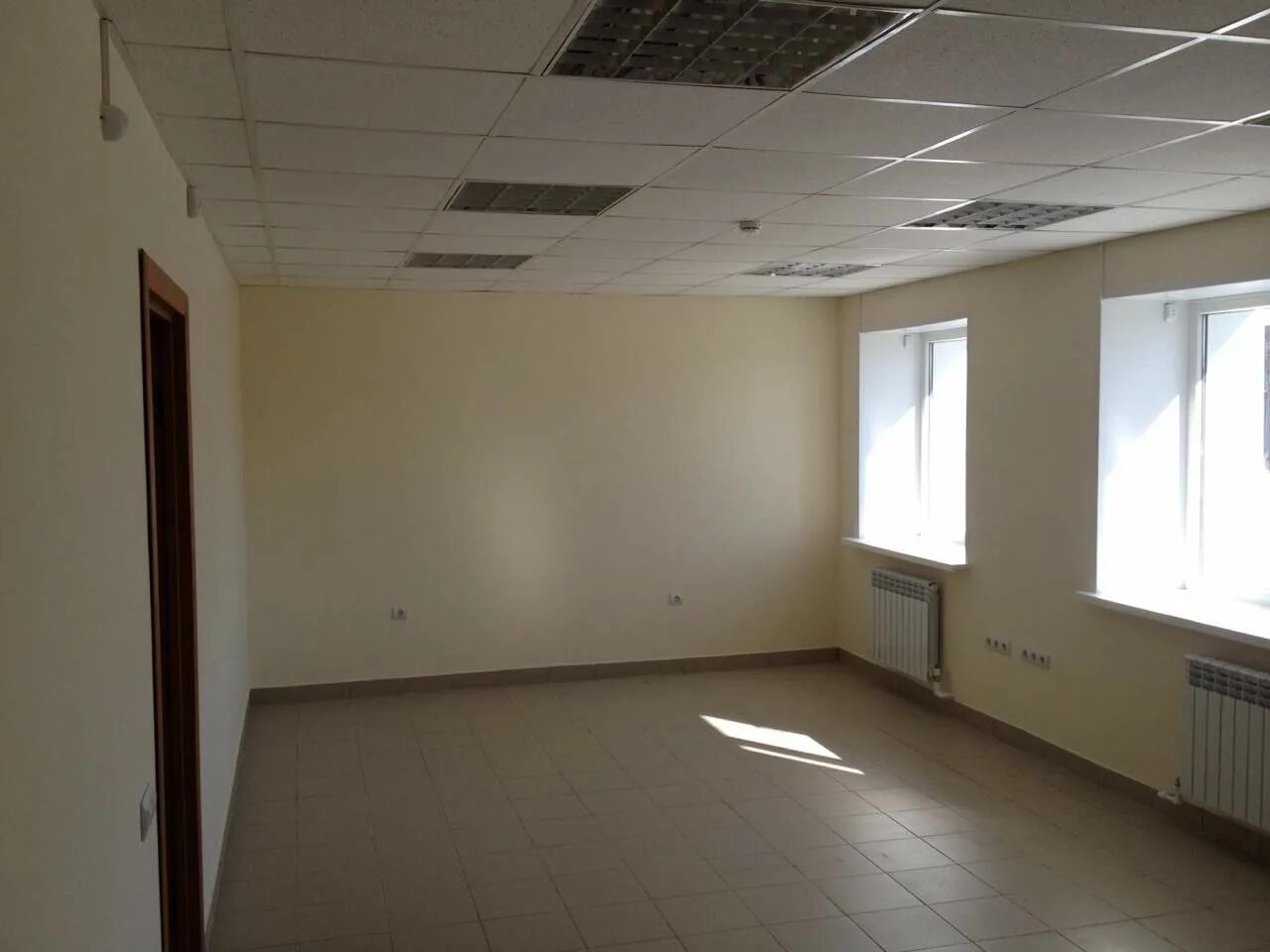 Помещение в 20 квадратных. Помещение 20 кв. помещение 20 на 20. помещение 20 кв м в аренду. стандартное помещение 20 квадратов.
