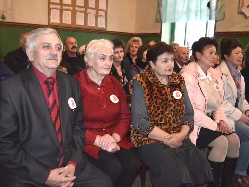 Погода алтайский край устьянка локтевский. Село Устьянка Алтайский край. Устьянка Алтайский край Бурлинский. Учителя ветераны Бурлинского района Алтайского края. Бурлинский район дом культуры.