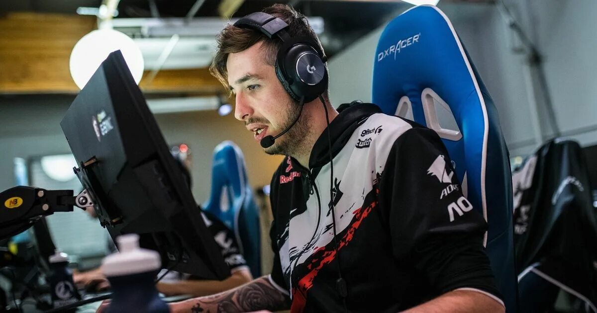 Kennys cs2. Kennys g2. кеннис кс го. g2 киберспорт. kennys 2025.