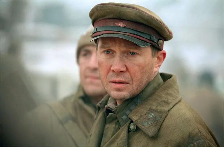 Утомленное обветренное сосредоточенное. Утомленное обветренное сосредоточенное. Утомленные солнцем 1994. Усталость. Утомленное обветренное сосредоточенное.