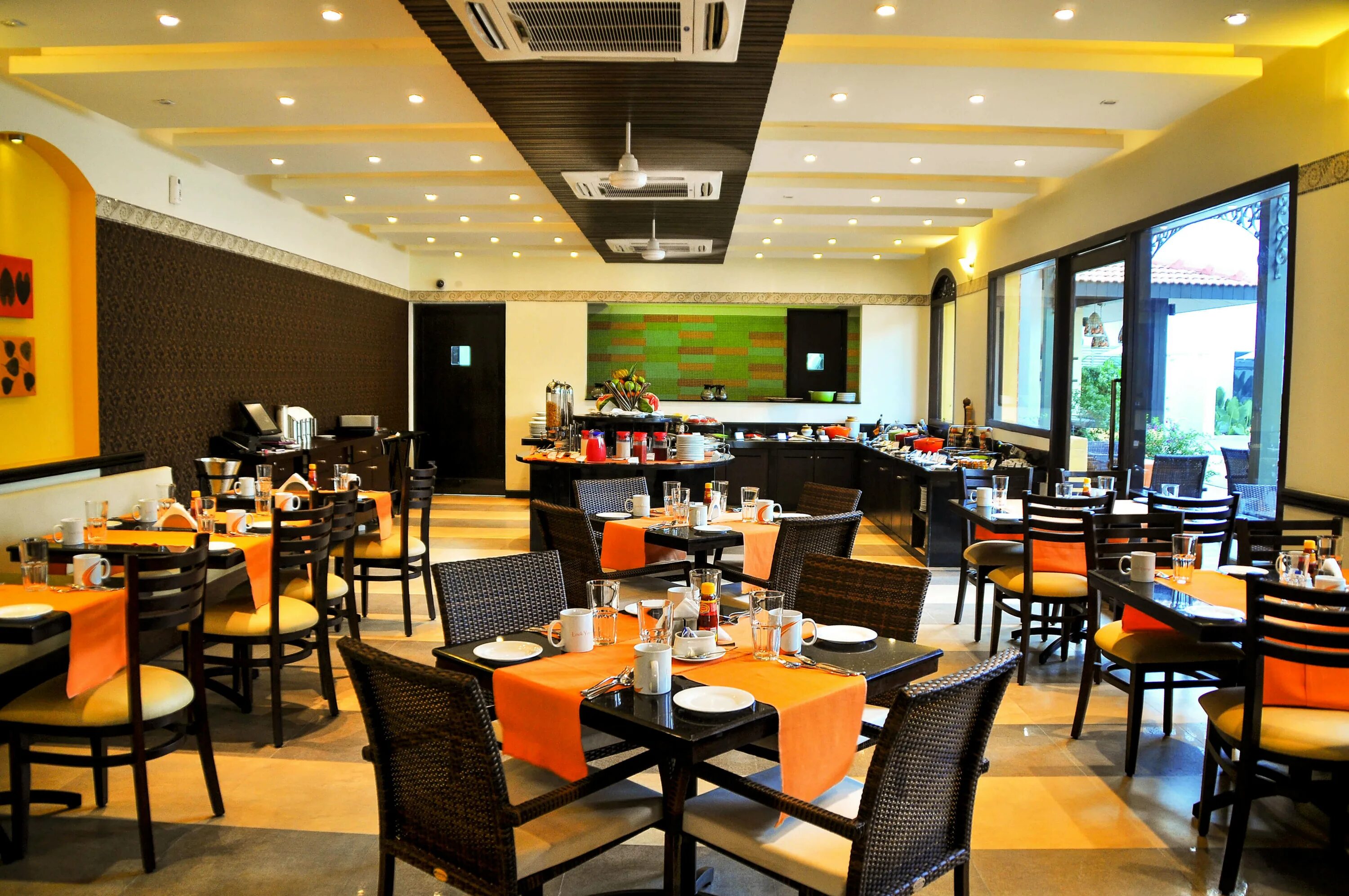 Куриад престиж калангут. Kyriad prestige calangute goa 3*. Kyriad prestige calangute goa 4. Kyriad prestige calangute goa. Отель цитрус гоа.