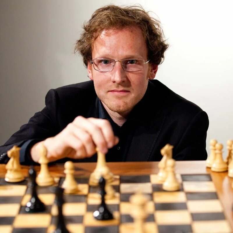 Мир chess. World chess network. современный шахматный сокольников 1949. andrew tate chess lection photo.