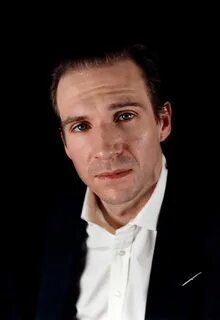 Ralph fiennes nudo