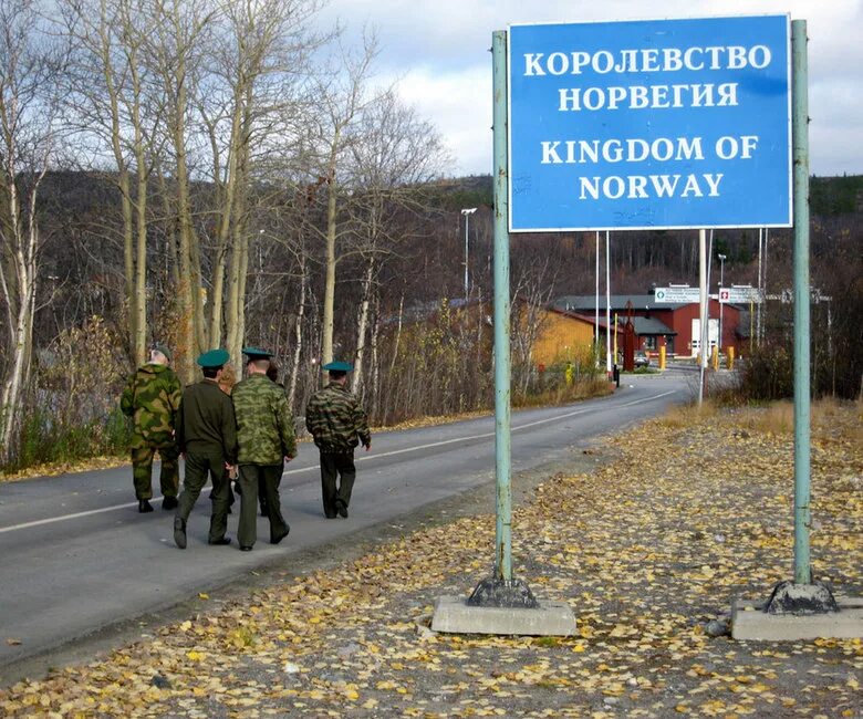 Граница с норвегией. Российско финско Норвежская граница. Мурманск граница с Норвегией. Горвегич Росси граница. Граница между Россией и Норвегией.