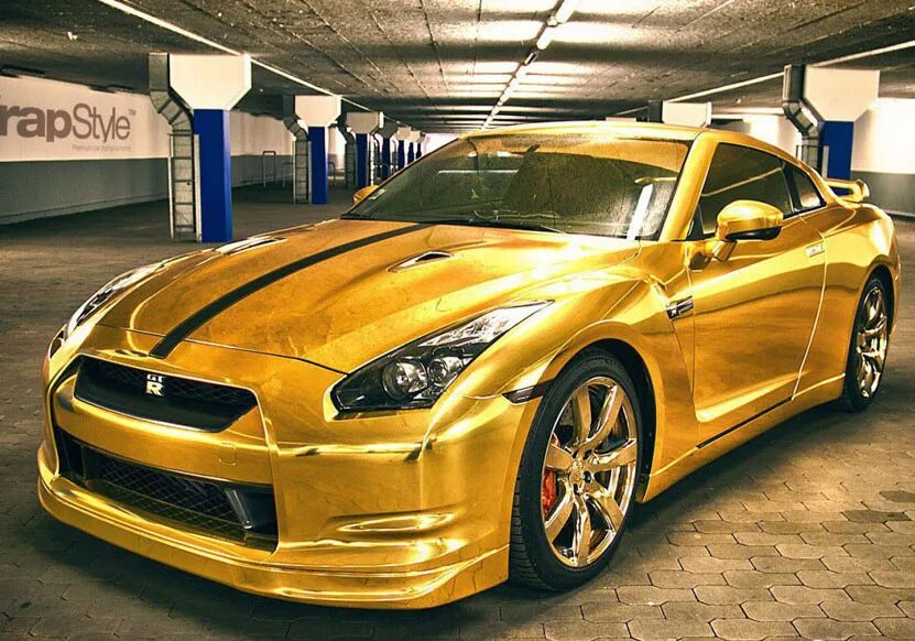 Ниссан ГТР золотой. Ниссан ГТР В золотом цвете. Черно золотой Nissan GTR. Золотистый Nissan gt-r.