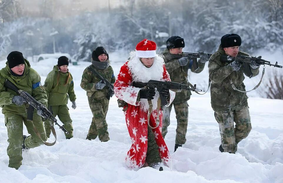 Не пройдут санта клаусы в русском лесу