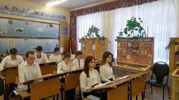 Свободинский техникум. Мбоу золотухинская средняя общеобразовательная школа. Свободинская школа 2003. Свободинская сош. Свободинская сош.