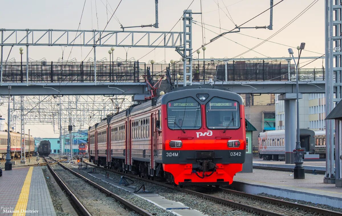 Поезд татарская омск. Эд4м 0342. Электричка Барабинск Татарская. Электричка Омск. Омск Татарская.