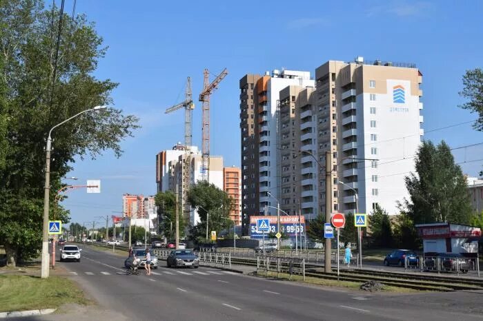 Улицы барнаула названные. Улица Антона Петрова Барнаул. Улица Антона Петрова 198. Улица Антона Петрова 198 Барнаул. Улица а Петрова Барнаул.