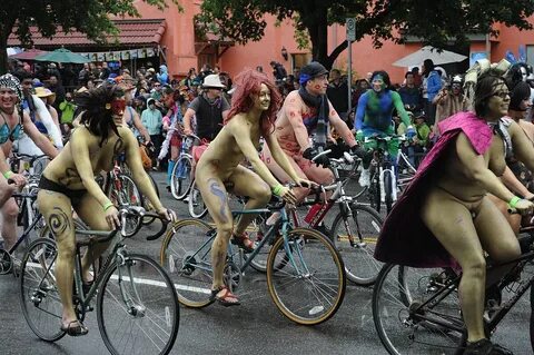 Provocative nude girls Fremont Solstice art