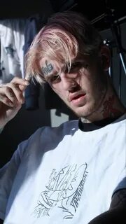 Лил пип синий глаз