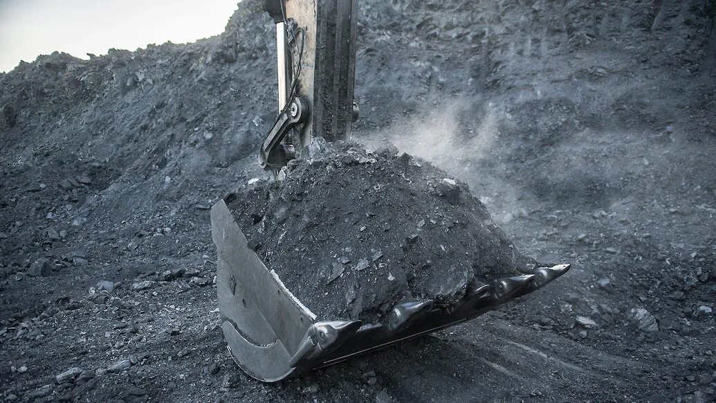 Концентрат коксующегося угля. Отход угля. Добыча угля. Iron ore концентрат. Шихта это в металлургии.