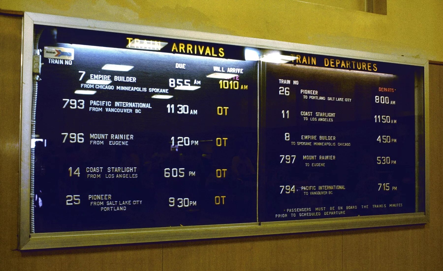 Arrival Board departure Board. Departure Train. Arrival of the Train. International GN Train. Arrived board