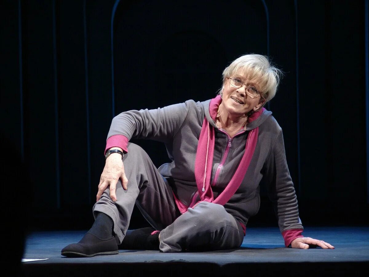 алиса фрейндлих. алиса фрейндлих бдт. алиса фрейндлих и олег басилашвили дядюшкин сон спектакль. алиса фрейндлих фото 2022. алиса фрейндлих.