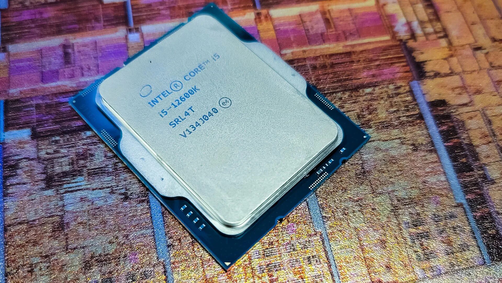 12600kf характеристики. Процессор Intel Core i5-12600k. Процессор Intel i9 12900k. Процессор Intel Core i9-12900kf Box. Процессор Intel Core i5-12600k Box.