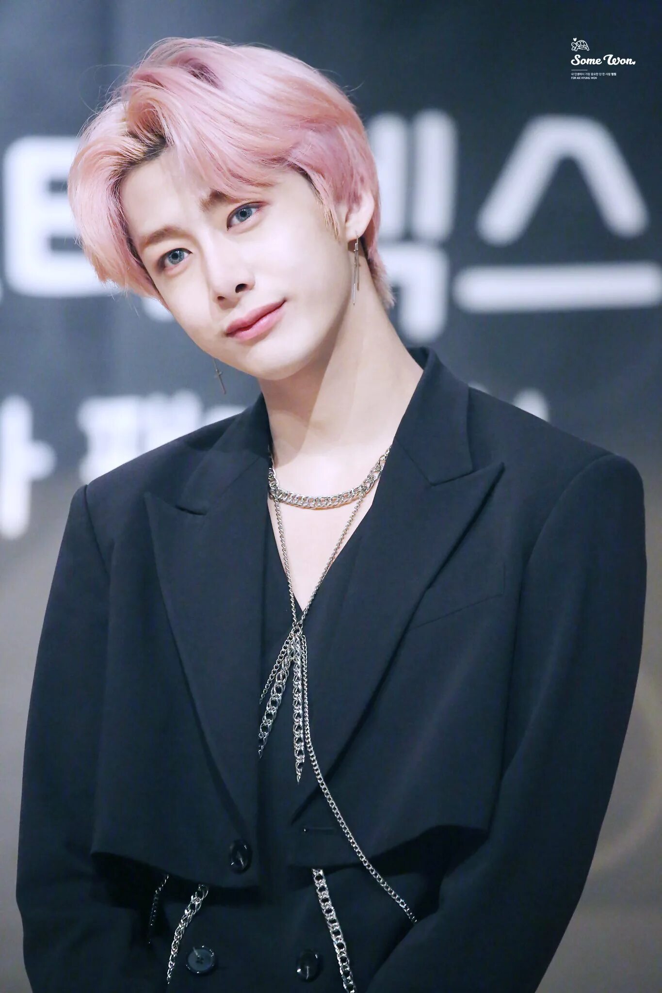 Hyungwon. Хен вон. Хёнвон monsta. Че хёнвон. Хенвон.