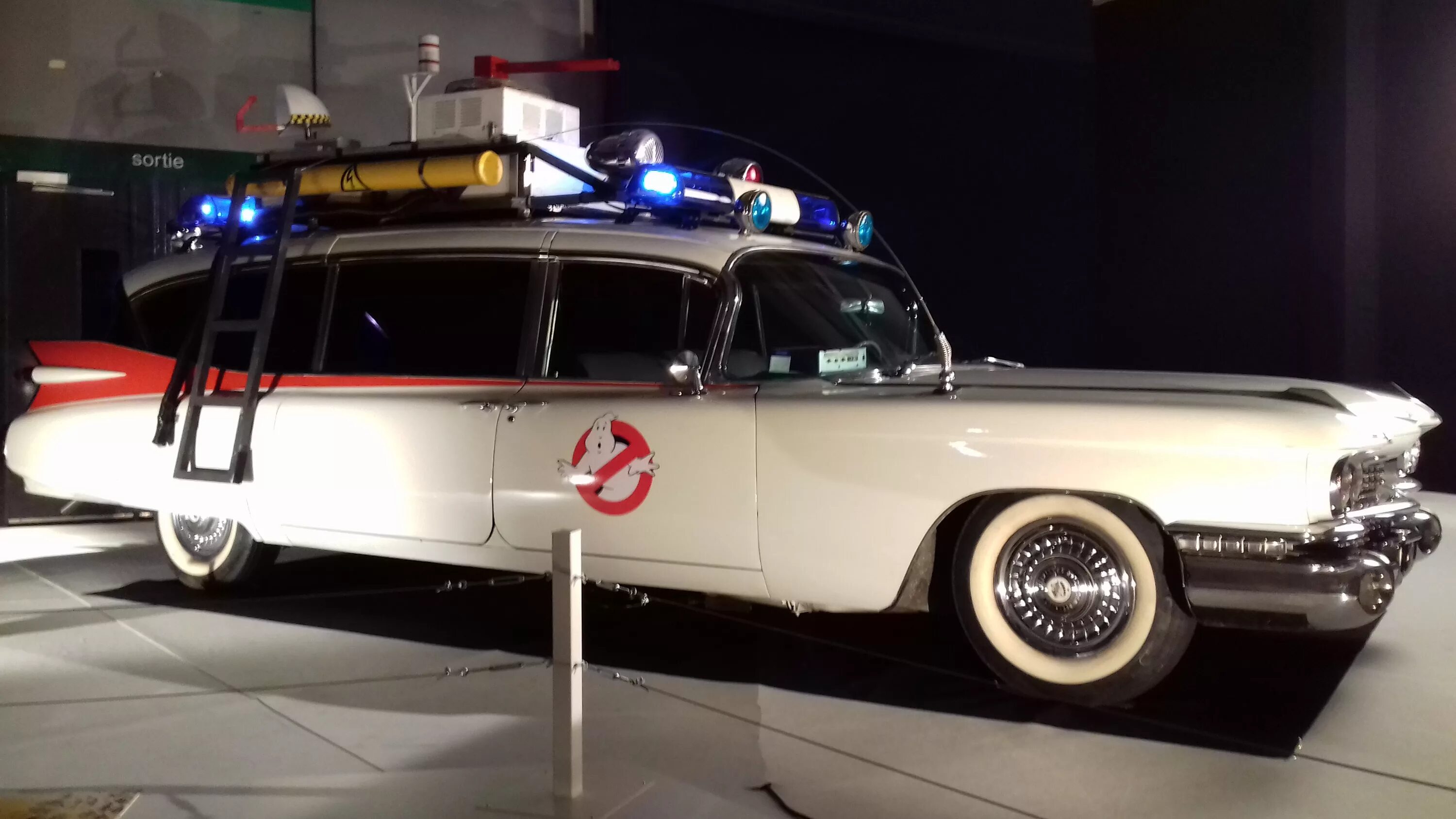 Кадиллак метеор. Cadillac miller-meteor 1959. cadillac ecto 1 1959. cadillac 1959 года миллер метеор. cadillac miller-meteor 1984.