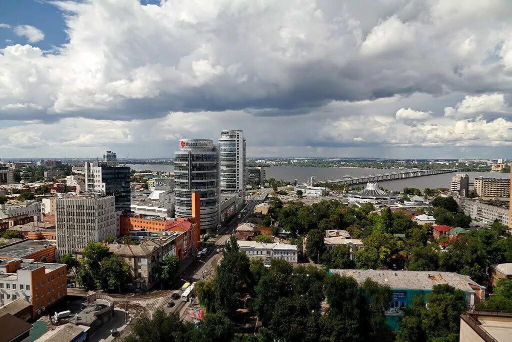 Город днепр россия. Днепр город украина. Правый берег киева. Днепр город достопримечательности. Днепр город украина.