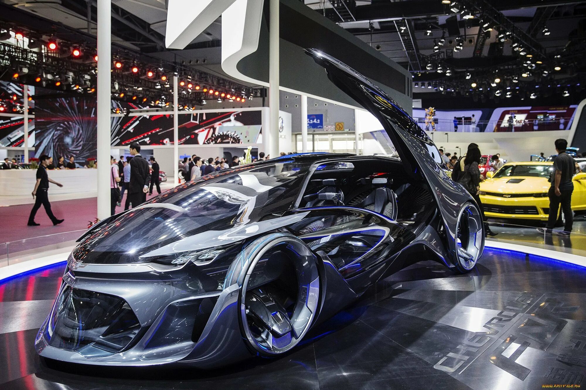 Шевроле FNR концепт 2020. Выставка автомобилей. Выставка современных автомобилей. Современные машины.