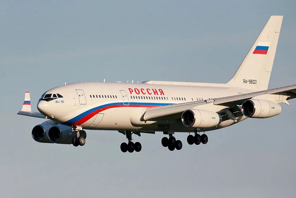 Как выглядят самолеты россия Завтра в Платов прибудет уникальный арт-самолет авиакомпании "Россия"