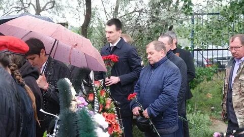 Открытие памятника в поселке
