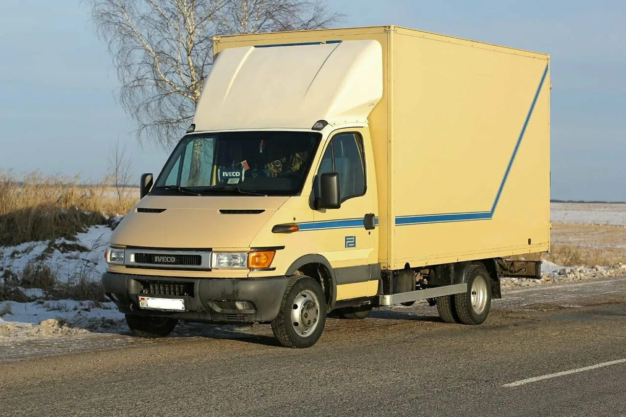 Ивеко Дейли фургон. Ивеко Дейли 2001. Iveco Daily 50c15. Iveco Daily грузовой фургон.