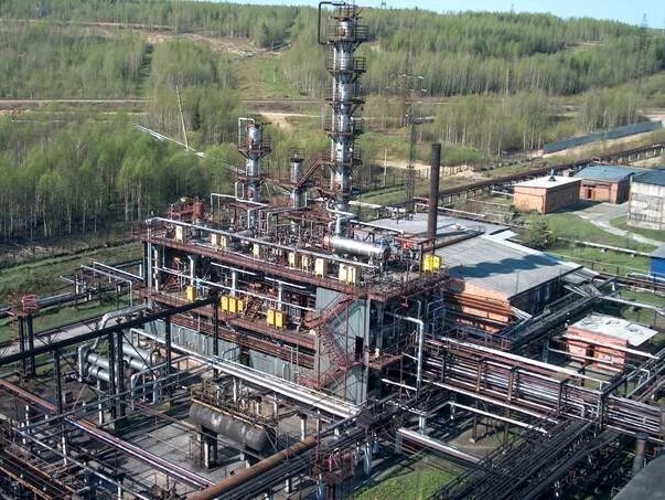 Республика коми крупные предприятия. Сосногорский газоперерабатывающий завод. Продукция Сосногорский газоперерабатывающий завод. Вуктыльское месторождение нефти. Вуктыльское месторождение Республики Коми.