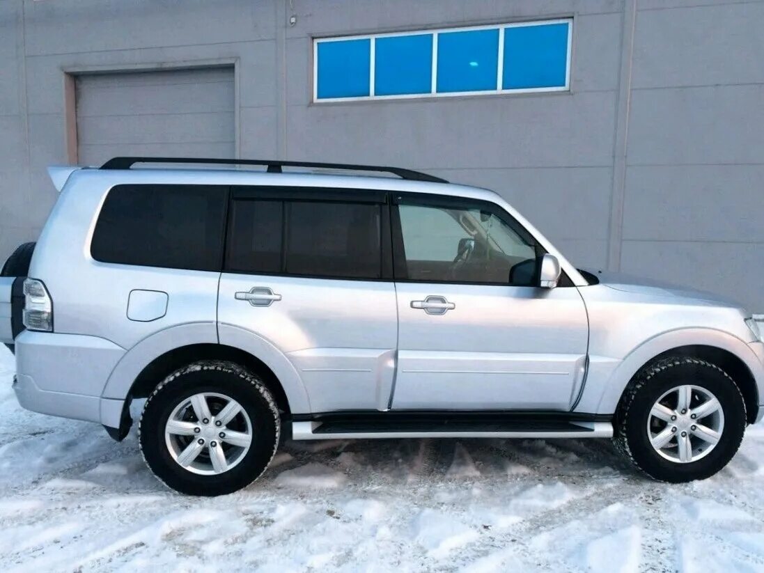 Mitsubishi Pajero 2011. Mitsubishi Pajero IV 2011. Mitsubishi Pajero 4 3.0. Мицубиси Паджеро 4 2011г.. Mitsubishi pajero 3 бензин