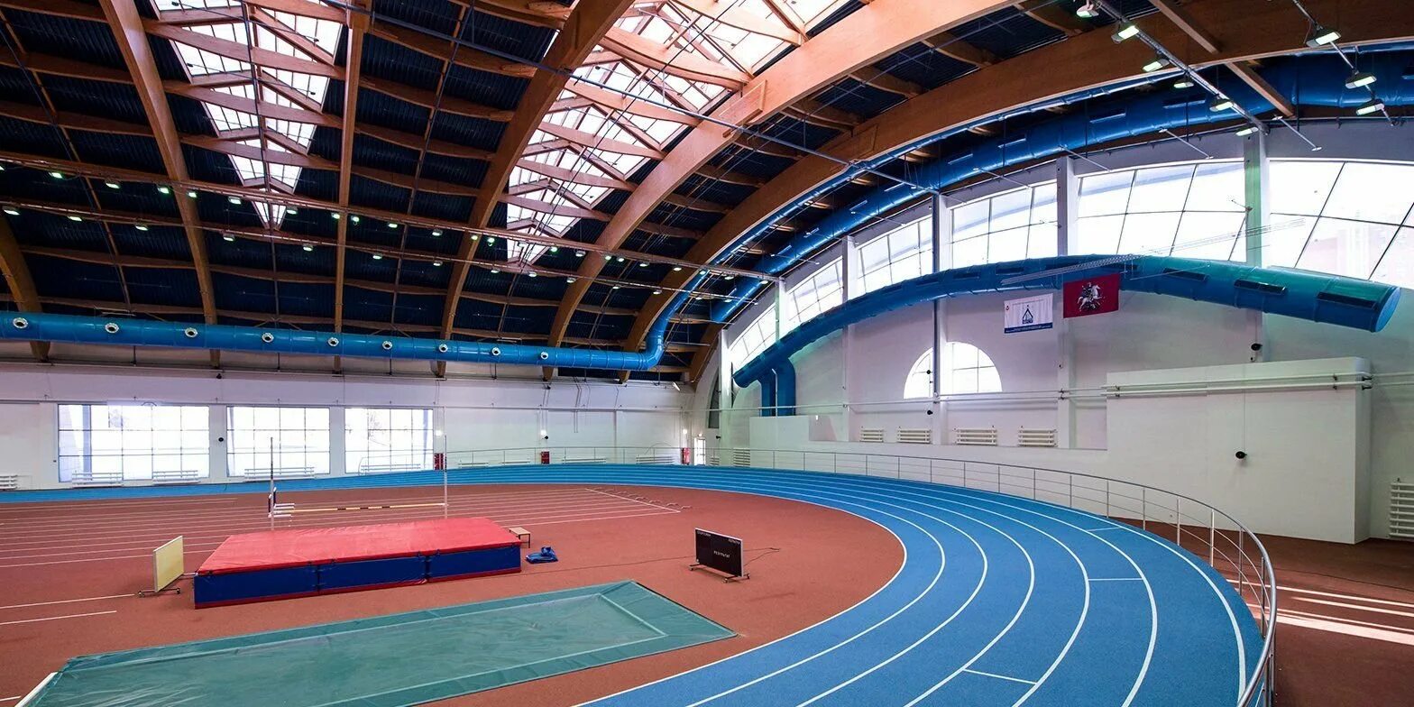 Сайт спортивного комплекса. Спорткомплекс в Бирюлево Западное. Спортивный комплекс для школы. Спорткомплекс в школе. Спорткомплекс ФОК.