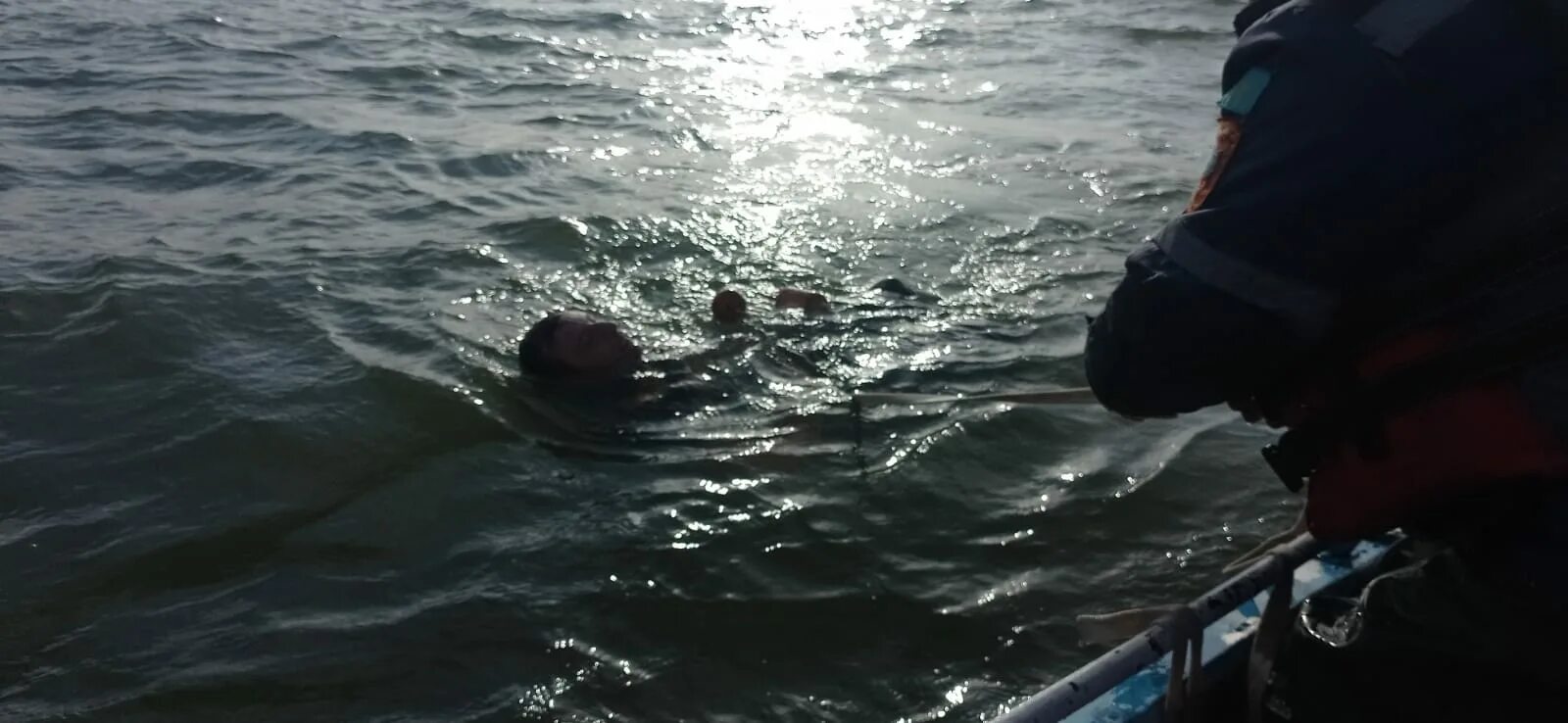 Подводный охотник волгоград. Лодка опрокинулась. Рыбаки перевернулись. Смертельная рыбалка. 07.