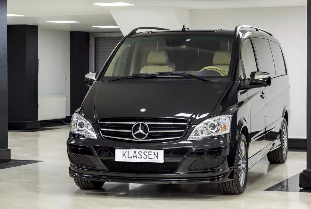 Купить мерседес виано 639. Mercedes-Benz Viano. Мерседес Бенц Виано. Мерседес Бенц микроавтобус Виано. Мерседес Виано Лонг.